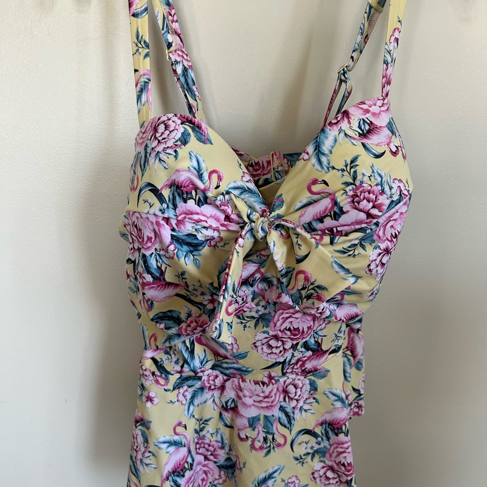 Torrid Yellow Floral tankini swim top with Pink and green Details, size 4